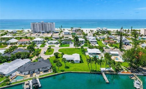 House in Fort Myers Beach, Florida, United States 1
