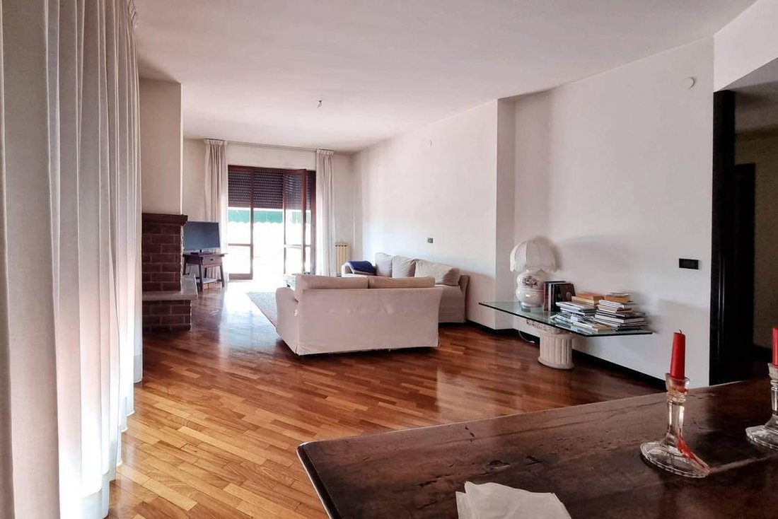 Penthouse in Ronchi, Massa, Italy 5 - 17846809