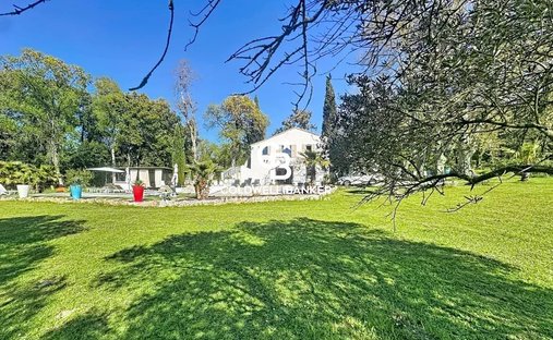 Casa a Periferia, Les Arcs, Francia 1