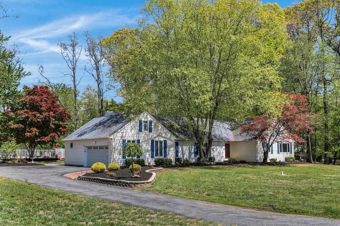 House in Colts Neck, New Jersey, United States 3 - 17845400