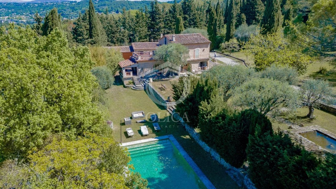 House in Mougins, Provence-Alpes-Côte d'Azur, France 1 - 16013809