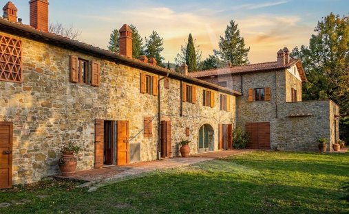 Country House in Loro Ciuffenna, Tuscany, Italy 1