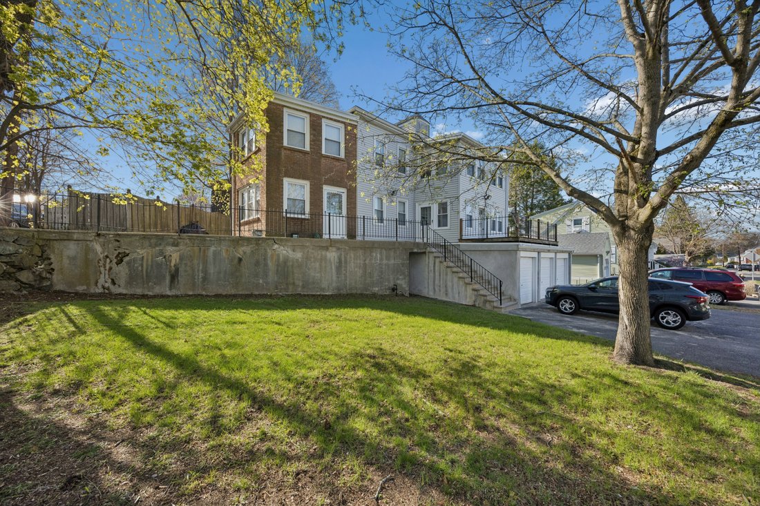 Apartment in Lexington, Massachusetts, United States 3 - 17848772