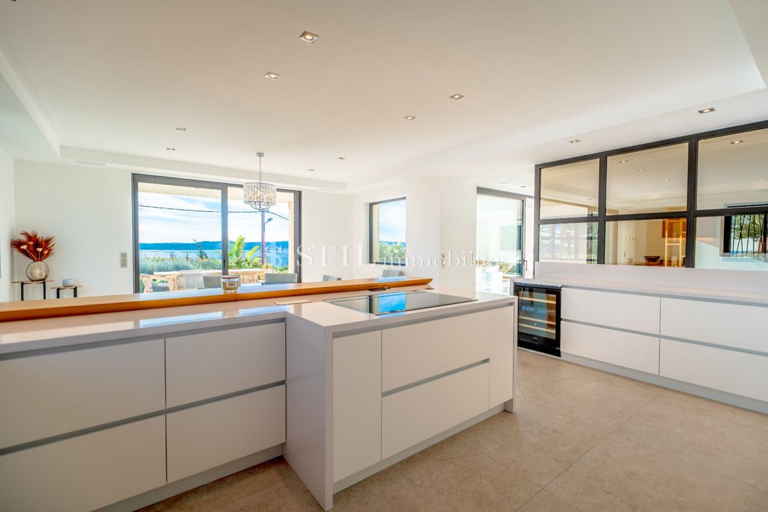 Villa in Ville-Les Saquedes-Le Bouillonnet, Sainte-Maxime, France 4 - 17844429