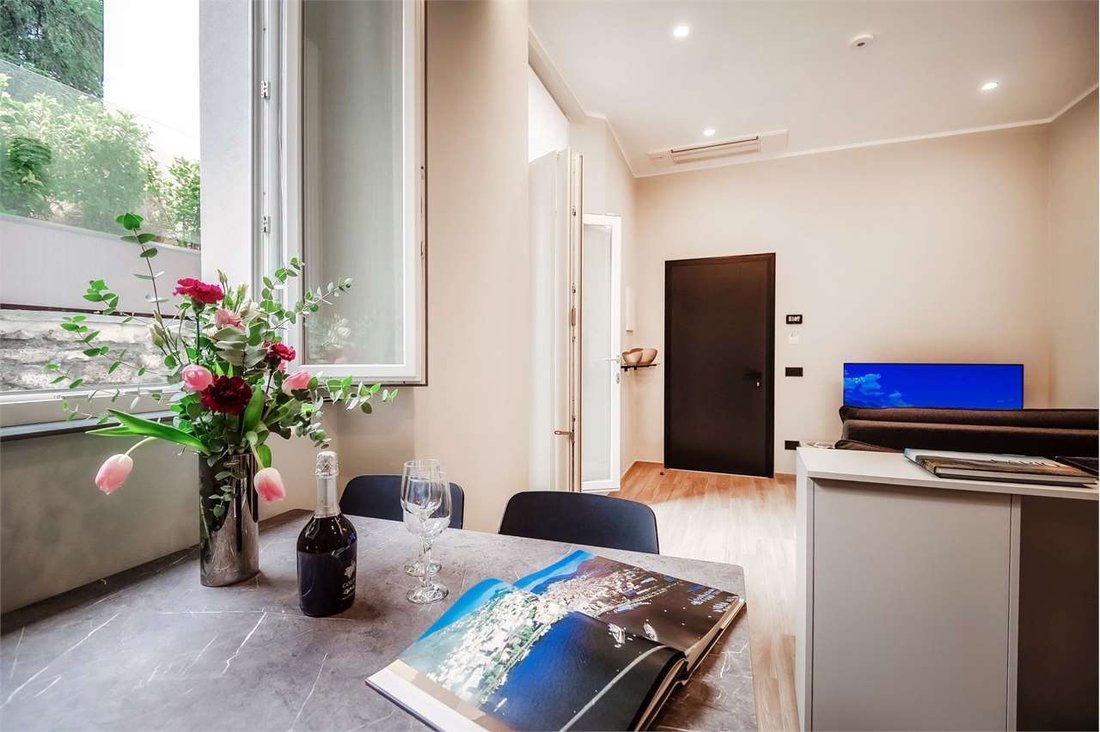 Apartment in Historic Center, Como, Lombardy 1 - 17846563