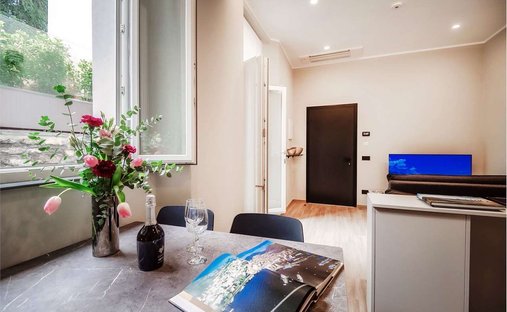 Wohnung in Historisches Zentrum, Como, Lombardei 1