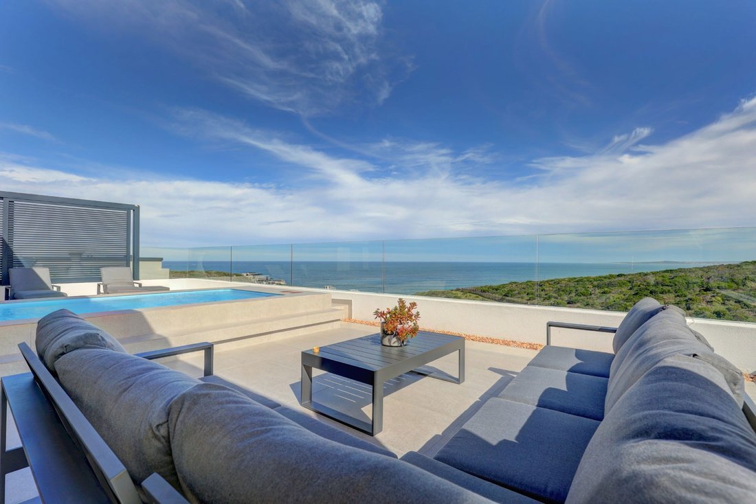 Estate in Mossel Bay, Western Cape, South Africa 4 - 15351374