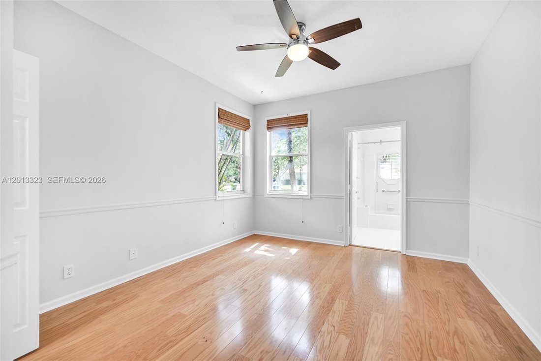 House in Weston, Florida, United States 5 - 17843952