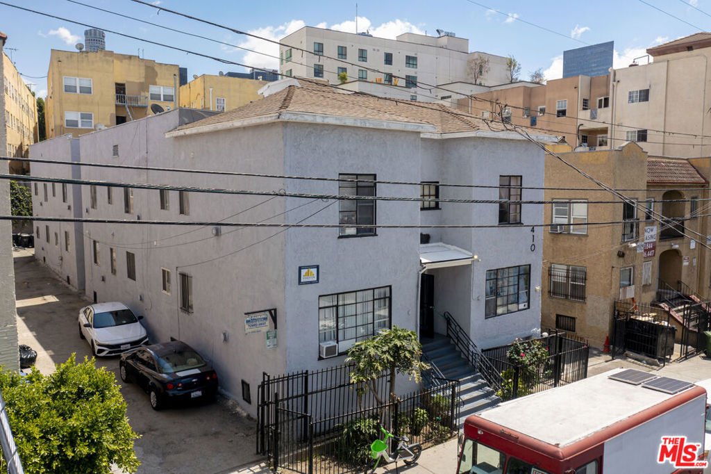 Los Angeles, California, United States 4 - 17846279