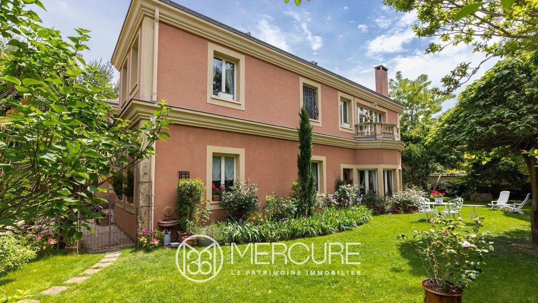 House in Le Parc, Saint-Maur-des-Fossés, France 4 - 17845043