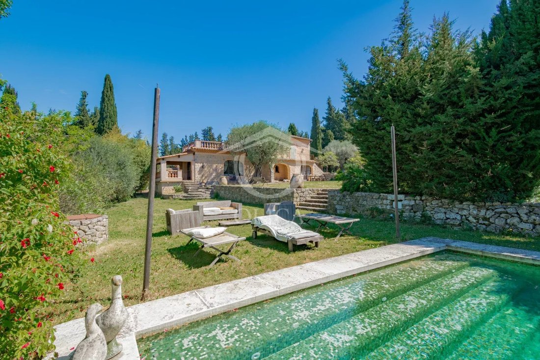 House in Mougins, Provence-Alpes-Côte d'Azur, France 3 - 16013809