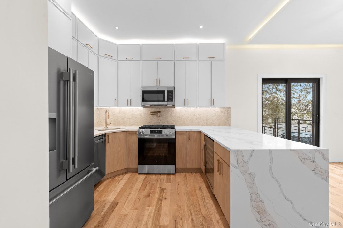 House in New York, New York, United States 5 - 17845998