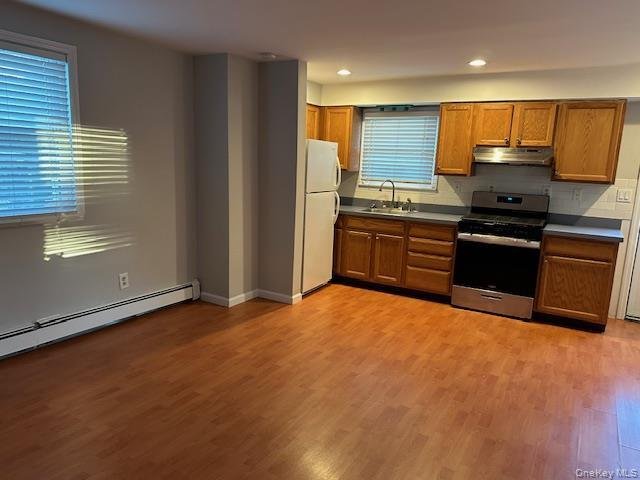 Port Washington, New York, United States 2 - 17844696