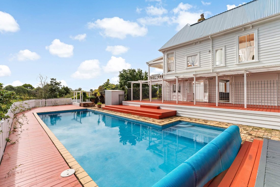 House in Taupaki, Auckland, New Zealand 2 - 17849149