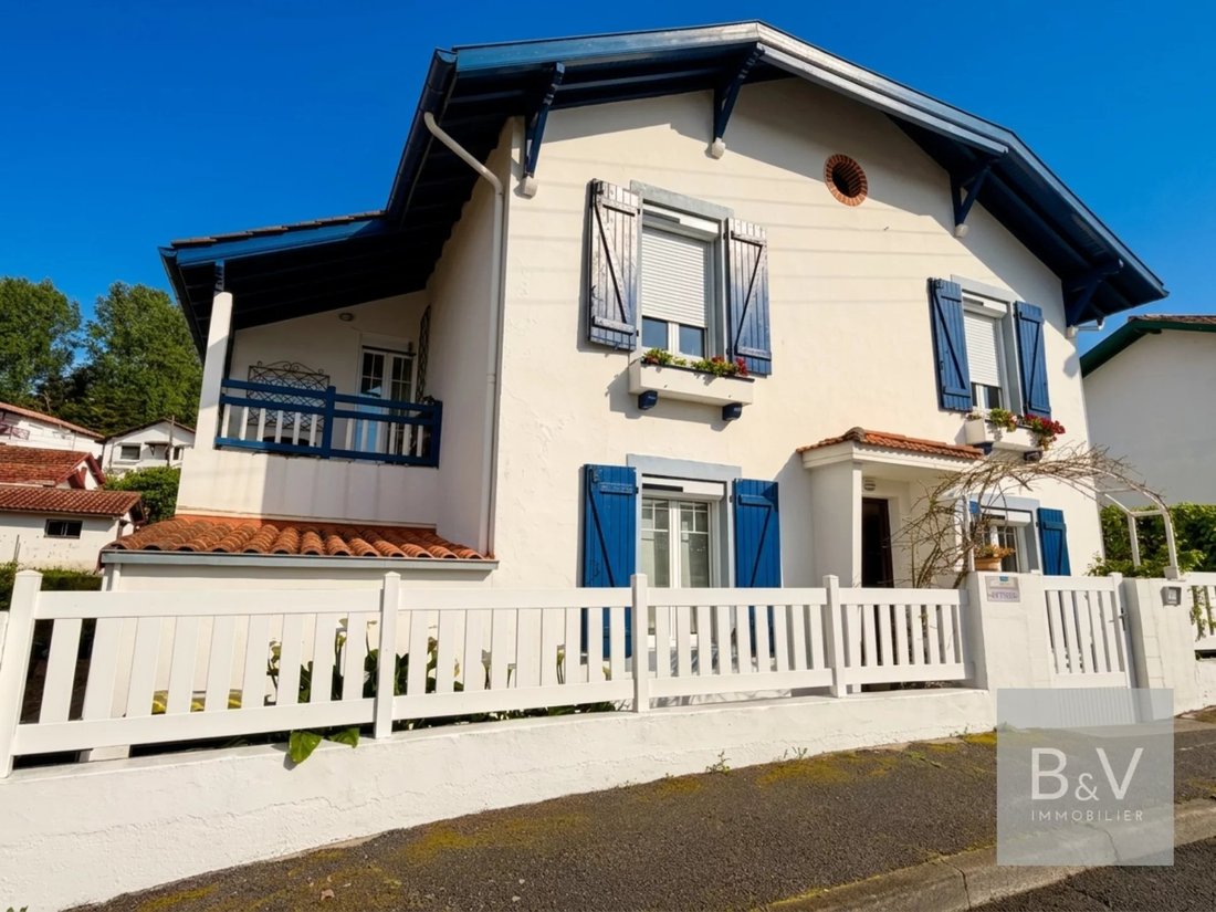 House in Hendaye, Nouvelle-Aquitaine, France 1 - 17837560