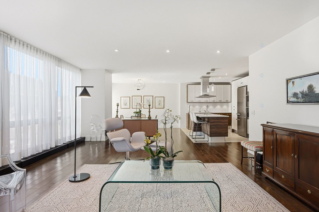 Condo in Westmount, Quebec, Canada 1 - 17327670