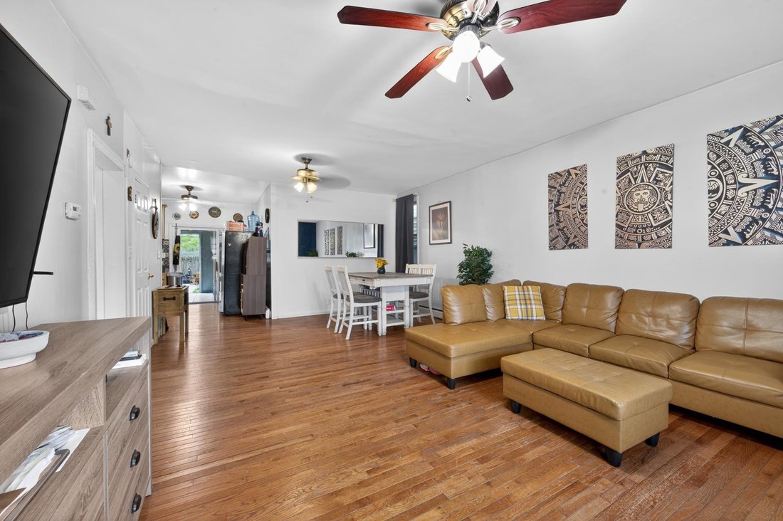 House in Bayonne, New Jersey, United States 2 - 17844377