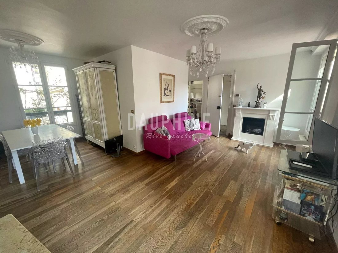 Apartment in Saint Thomas d'Aquin, Paris 7e Arrondissement, Paris 3 - 17845125