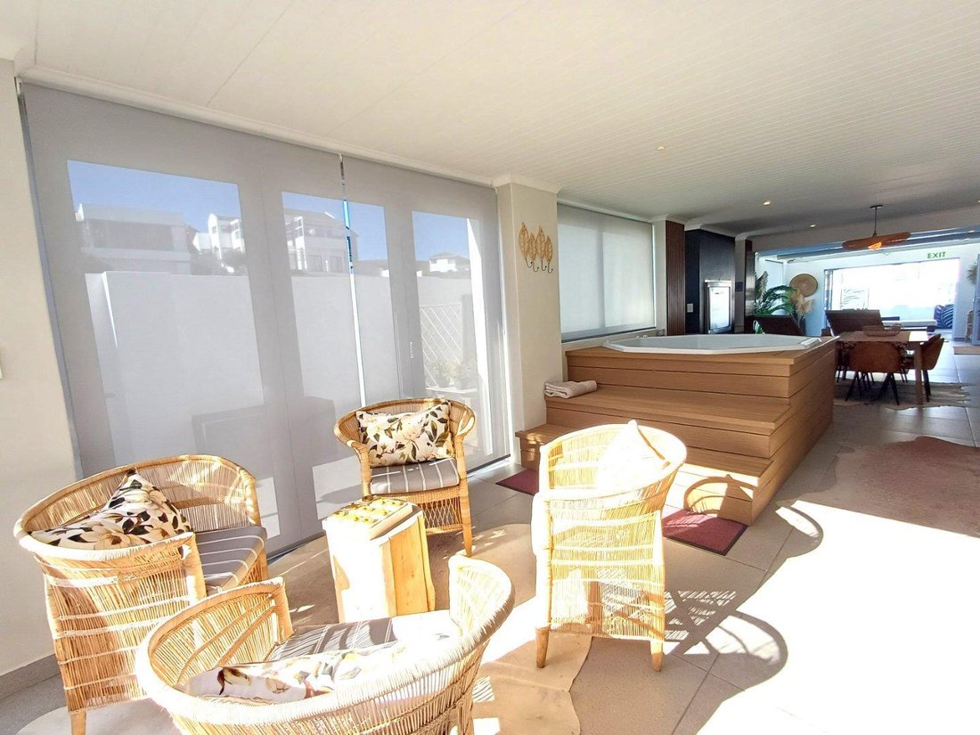 House in Yzerfontein, Western Cape, South Africa 5 - 17846180