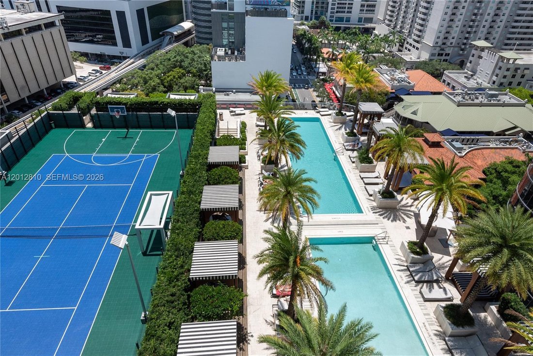 Condo in Miami, Florida, United States 5 - 17846370