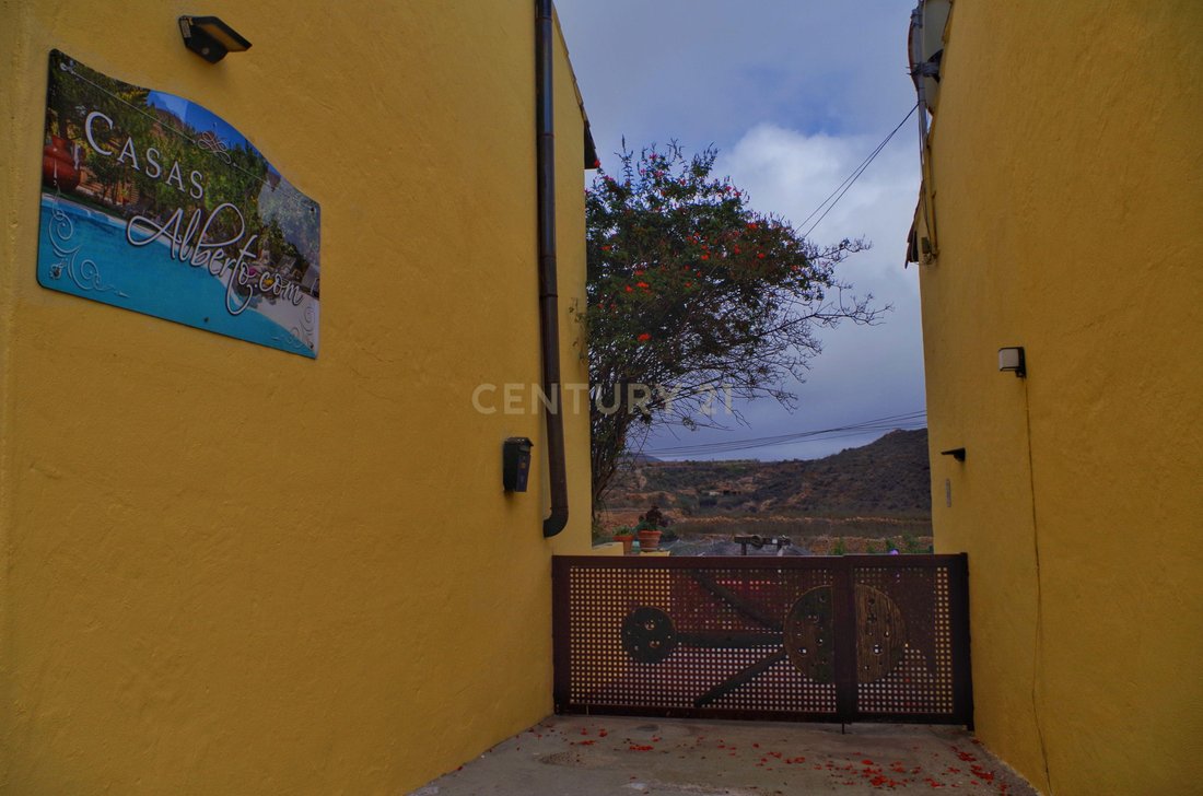 Villa in San Miguel de Abona, Canary Islands, Spain 4 - 17847405