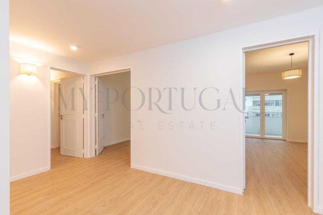 Apartment in Alges, Linda-a-Velha e Cruz Quebrada-Dafundo, Lisbon, Portugal 1 - 17848029