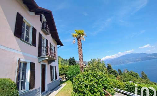 Villa a Oggebbio, Piemonte, Italia 1