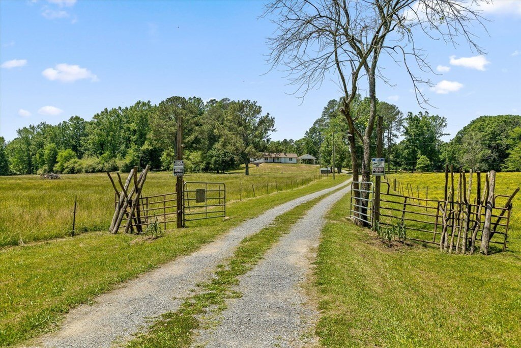 House in Chatsworth, Georgia, United States 3 - 17846199