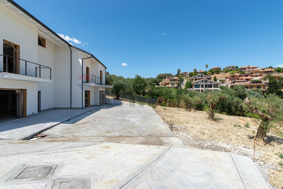 Apartment in San Luigi, Monterotondo, Lazio 4 - 17848574
