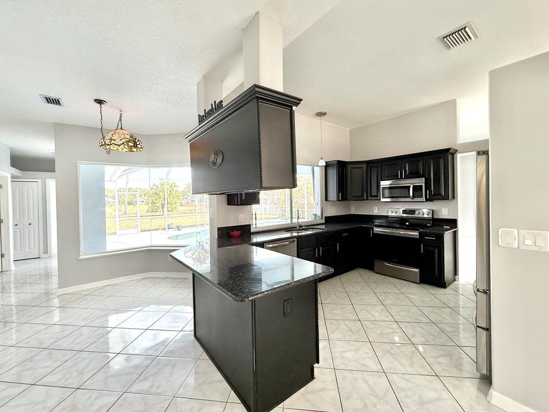 House in Port St. Lucie, Florida, United States 3 - 17847190