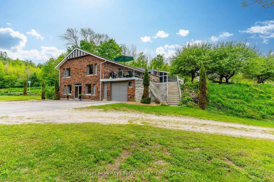 House in Chatsworth, Ontario, Canada 3 - 17847630