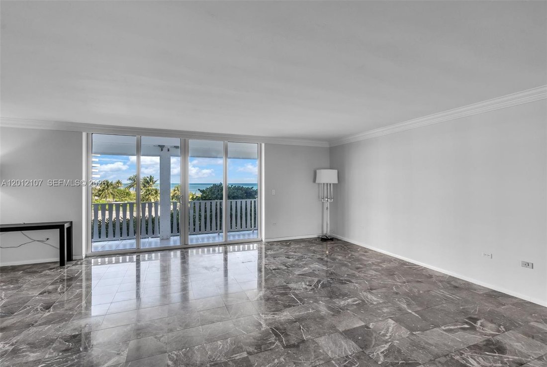 Co Op in Key Biscayne, Florida, United States 3 - 17843931