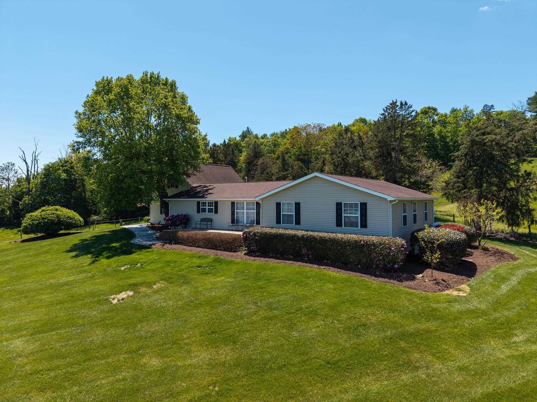 House in Bridgewater, Virginia, United States 3 - 17843637