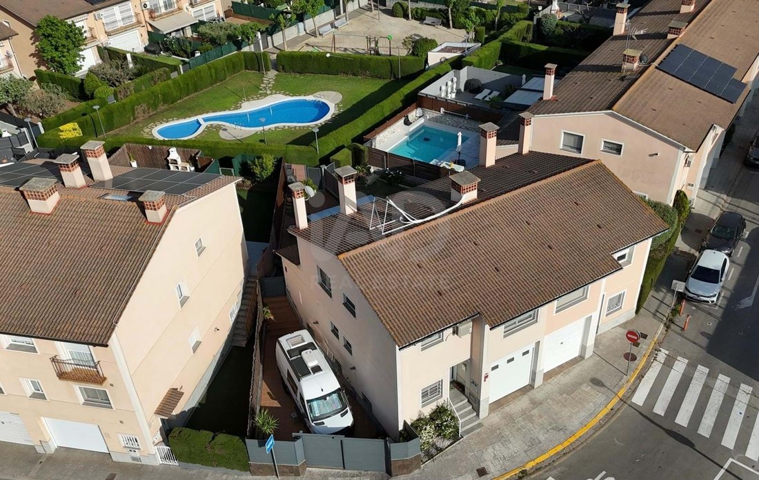 House in Llica d'Amunt, Catalonia, Spain 1 - 17845474