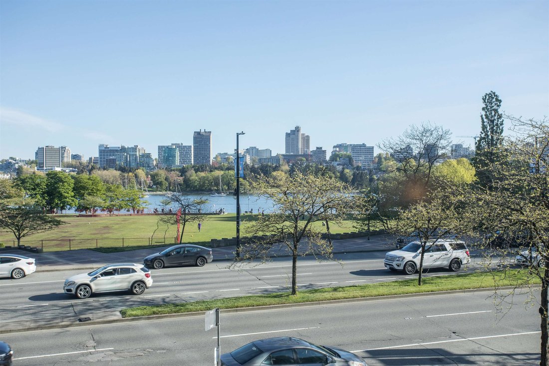 Condo in Vancouver, British Columbia, Canada 3 - 17847697