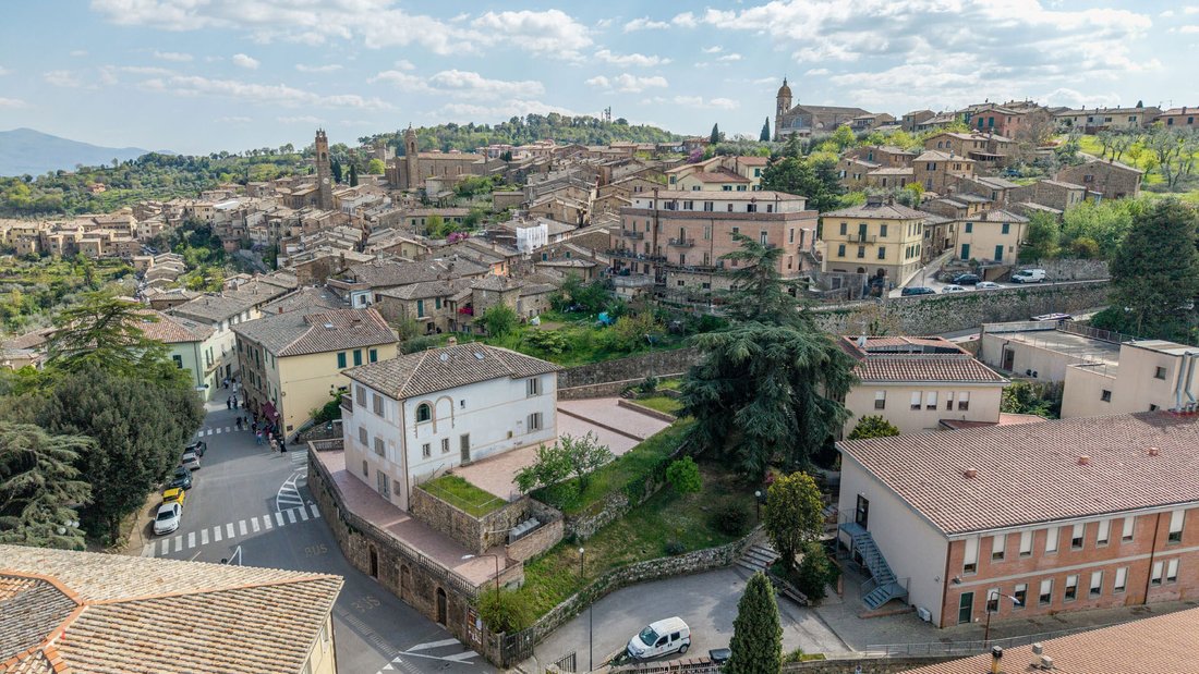Villa in Montalcino, Tuscany, Italy 2 - 17843551