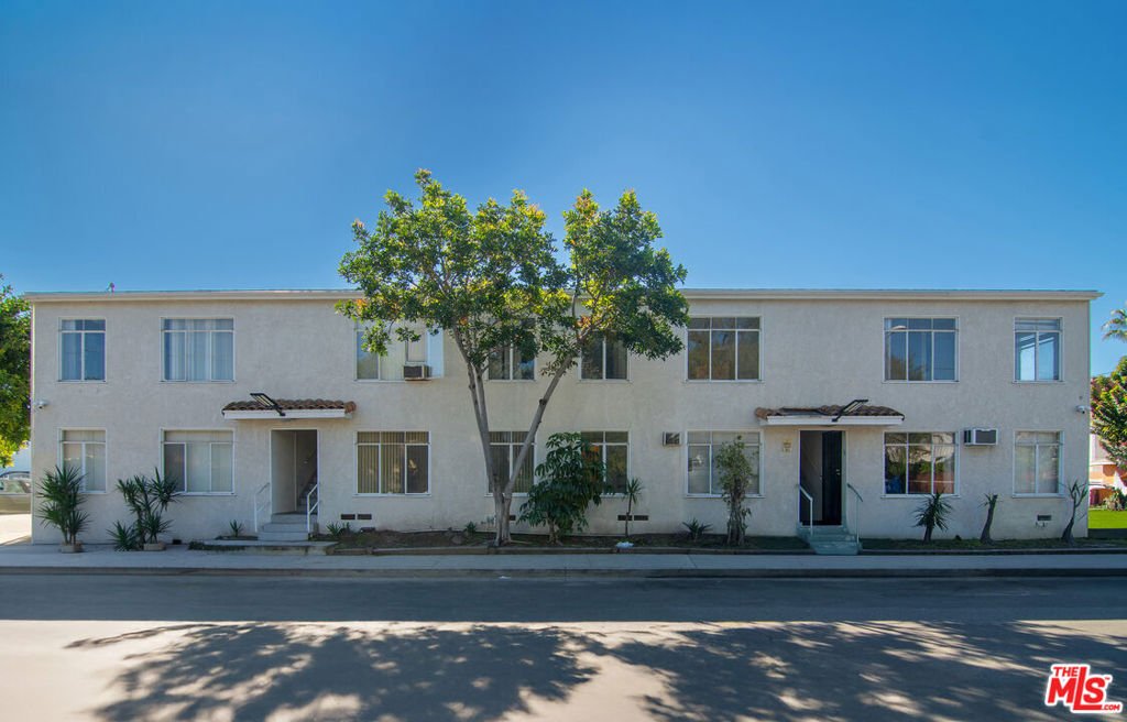 Los Angeles, California, United States 1 - 17846271