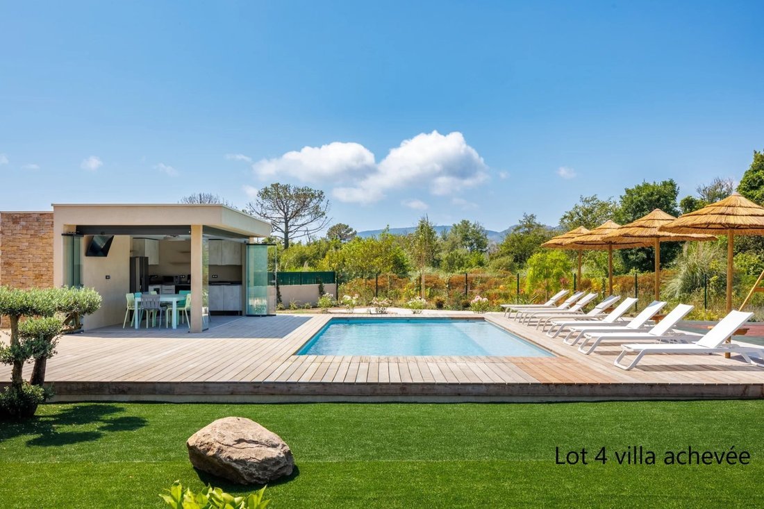 Villa in Porto-Vecchio, Corsica, France 1 - 17843685