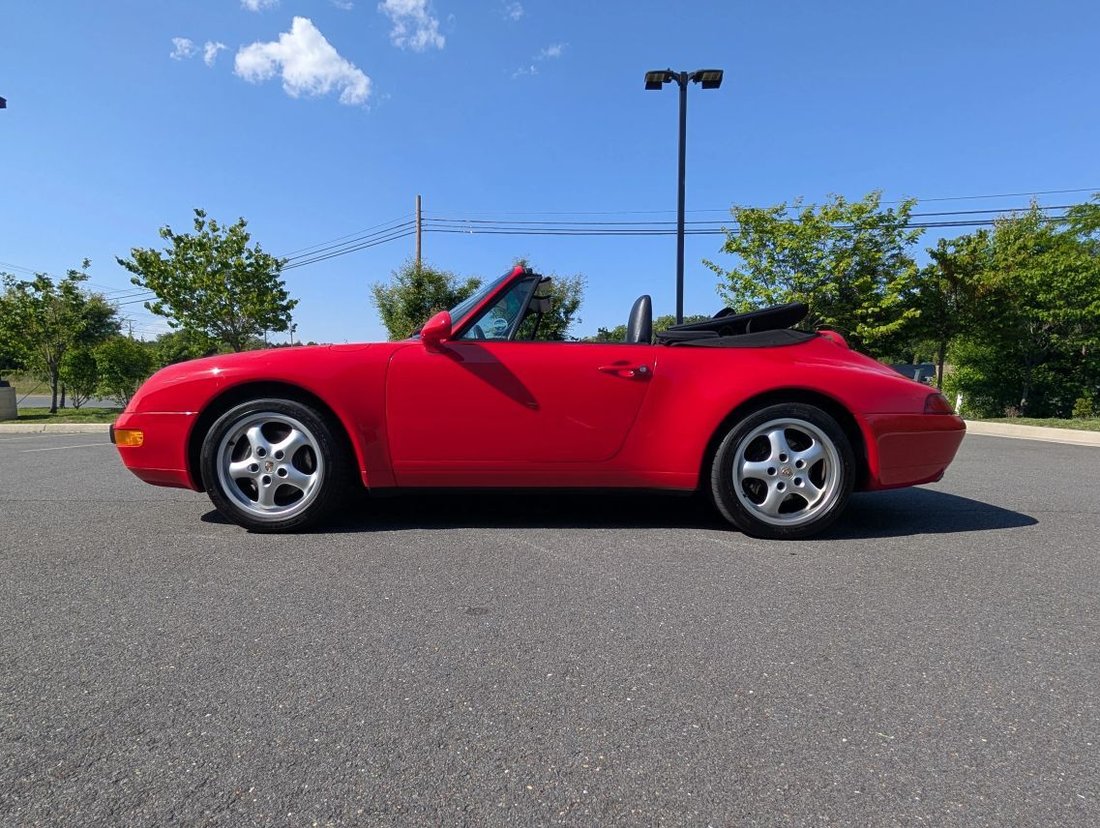 Cabriolet in Ashburn, VA, United States 4 - 17848343