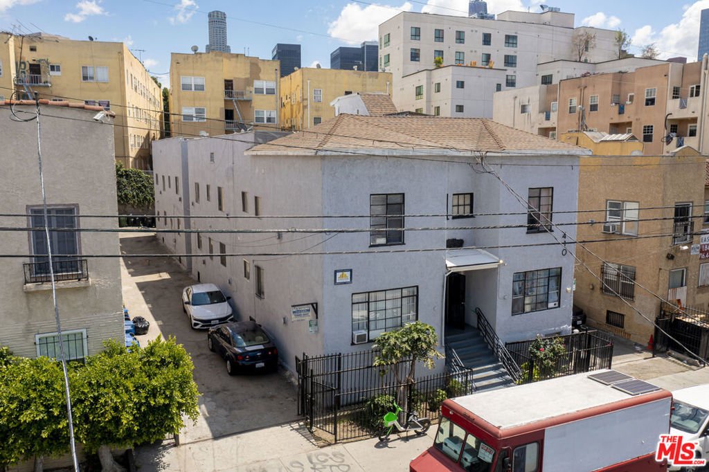 Los Angeles, California, United States 5 - 17846279