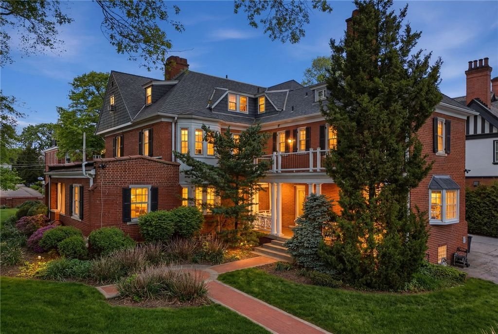 House in Pittsburgh, Pennsylvania, United States 4 - 17849132