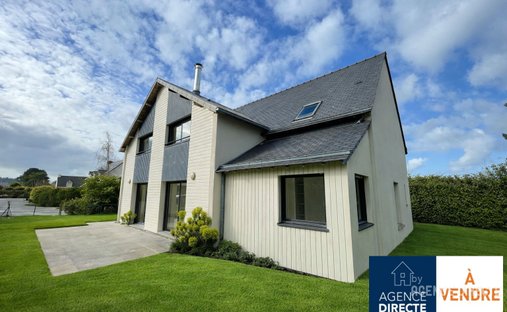 House in Saint-Coulomb, Brittany, France 1
