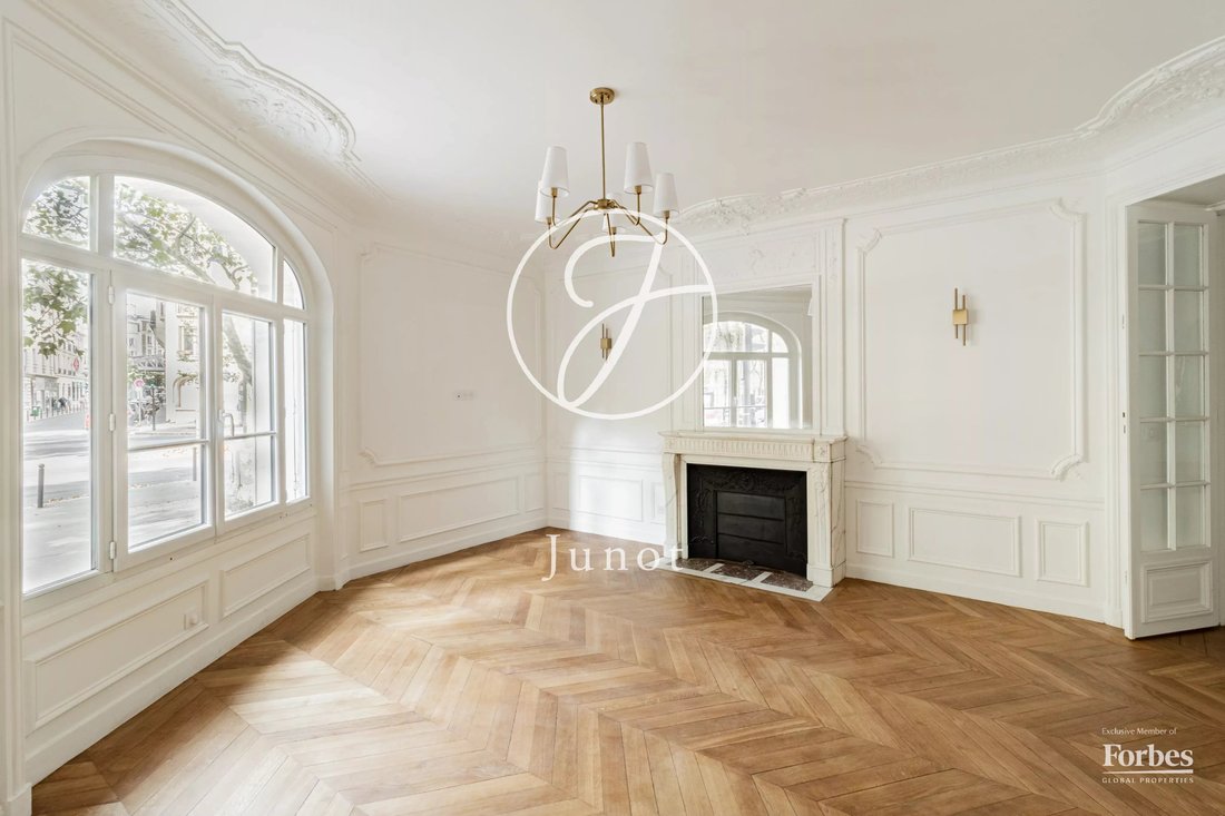 Apartment in Ecole Militaire, Paris 7e Arrondissement, Paris 3 - 16617444