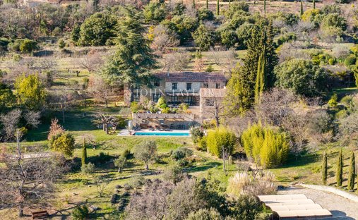 Estate in Gordes, Provence-Alpes-Côte d'Azur, France 1