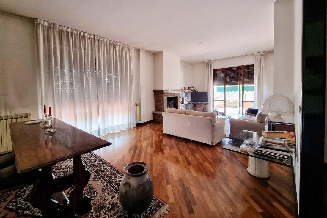 Penthouse in Ronchi, Massa, Italy 2 - 17846809