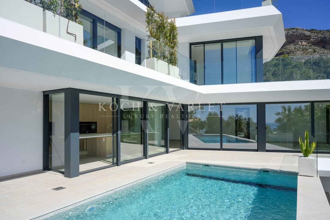 Villa in Altea, Valencian Community, Spain 4 - 17847970