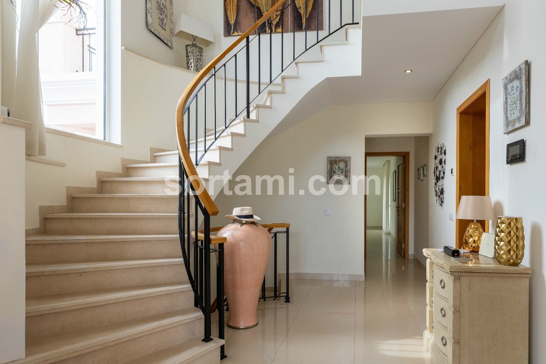 House in Vilamoura, Quarteira, Algarve 2 - 17847566