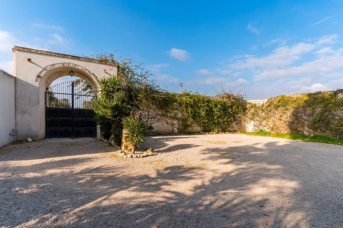 Farm Ranch in Francavilla Fontana, Apulia, Italy 4 - 17844388