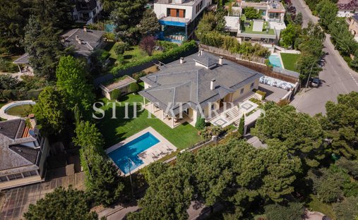 House in Hortaleza, Madrid, Spain 1