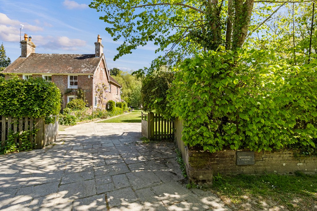 House in Hellingly, England 4 - 17845977